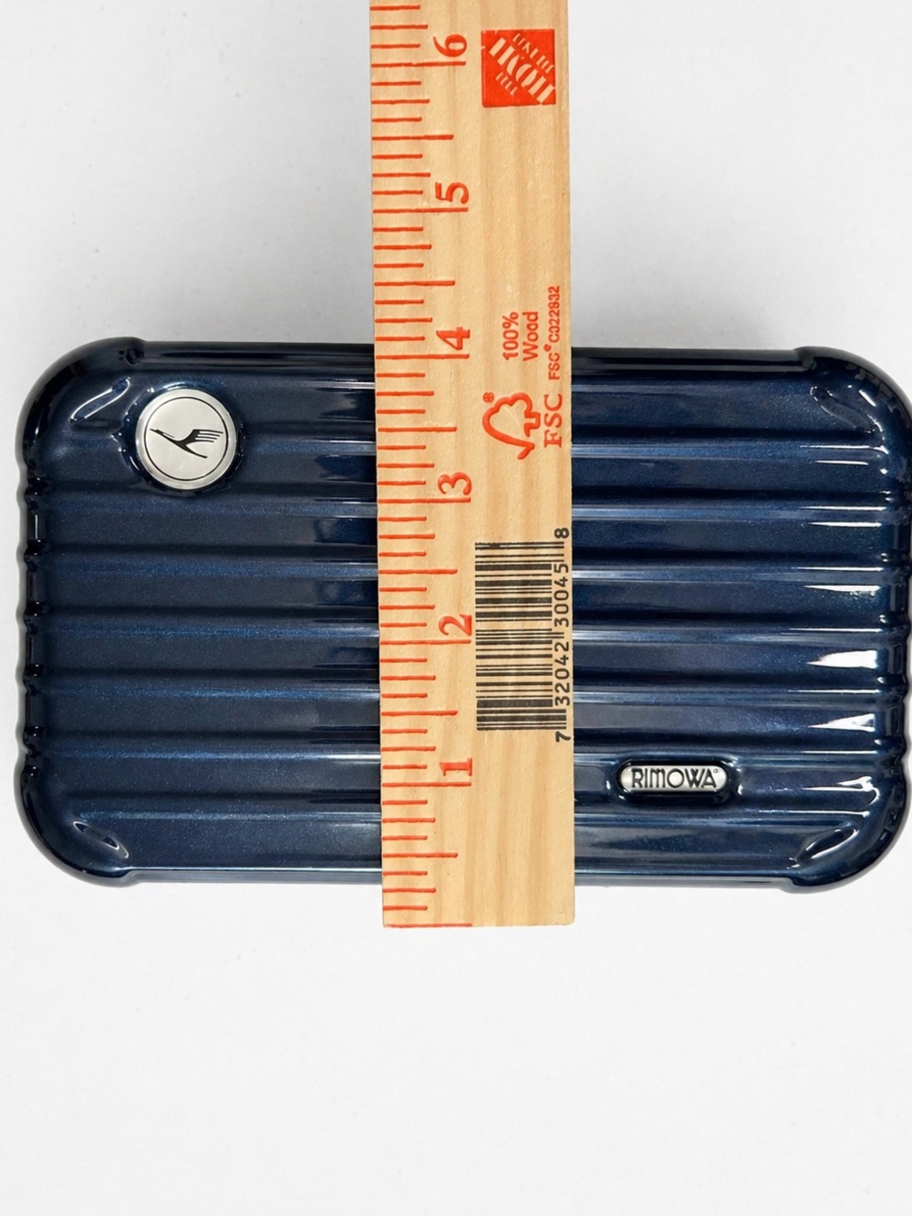 Lufthansa Rimowa X First Class Travel Amenity Kit Hard Case Limited Edition - Picture 5 of 8